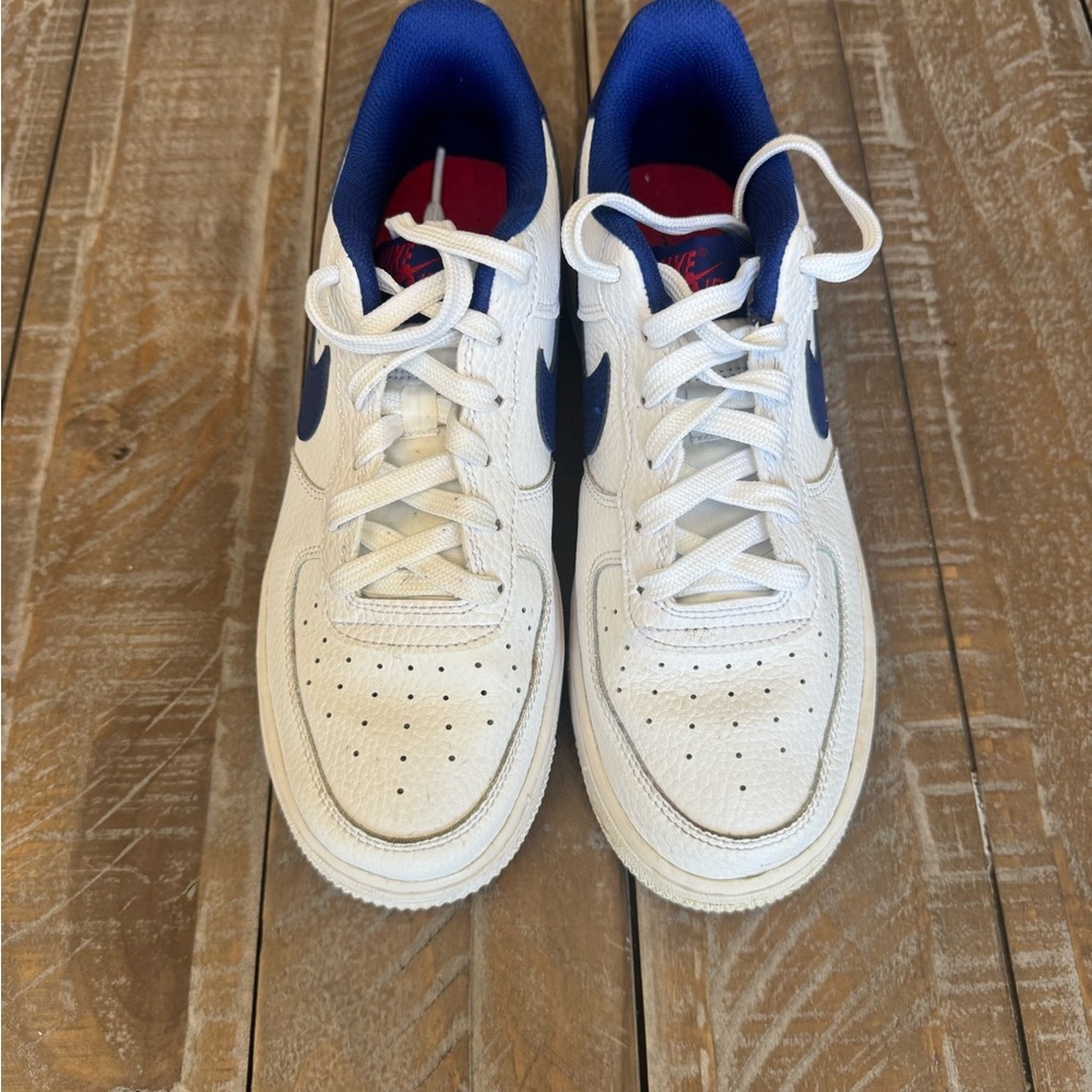 Nike Kids White and Navy Sneakers